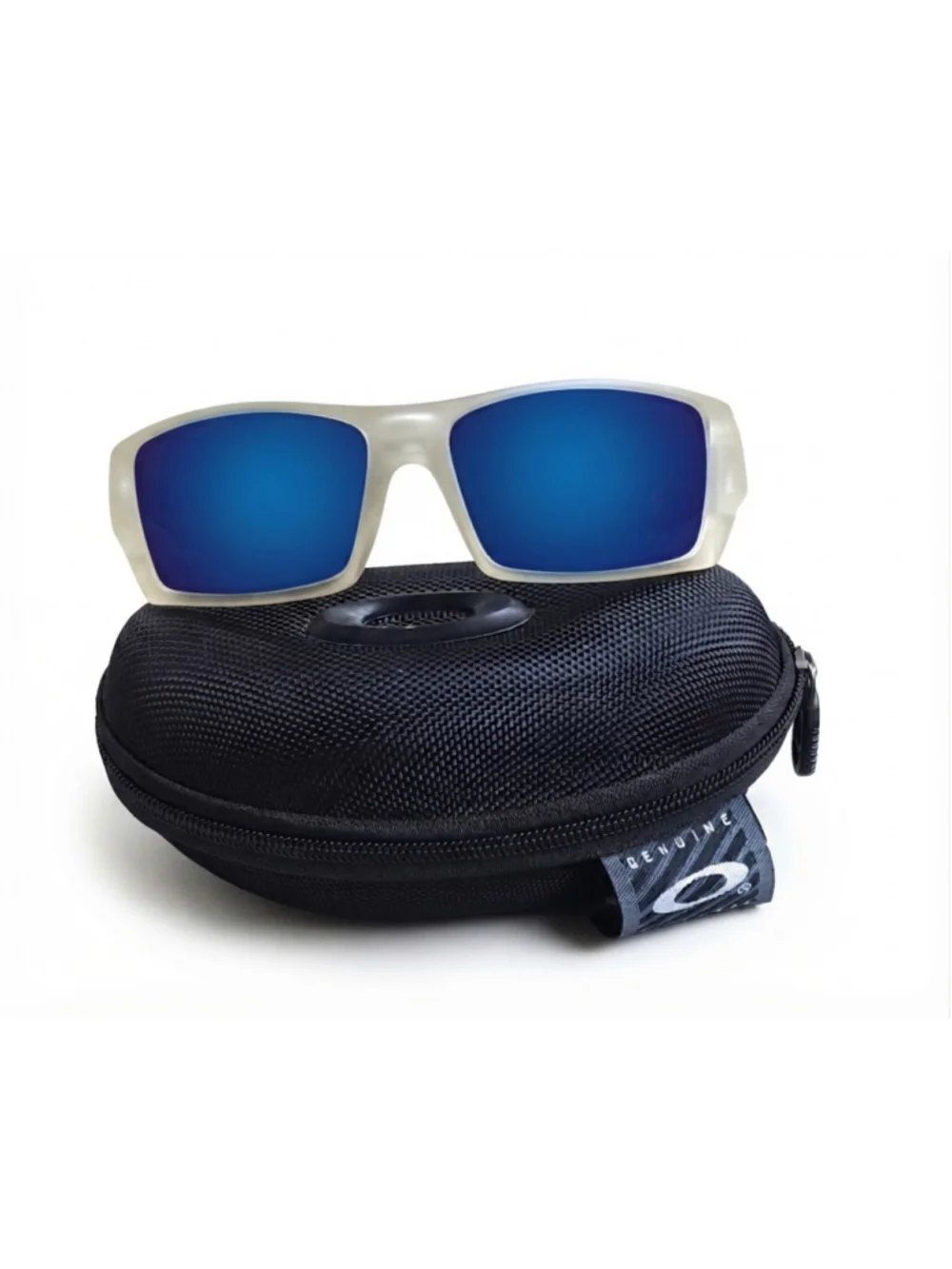 Oakley Gascan Sunglasses (with carrying case included)
